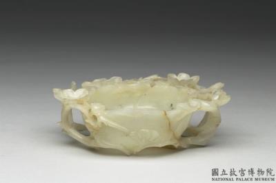 图片[2]-Jade lobed brush washer with plum blossom pattern, Ming dynasty (1368-1644)-China Archive